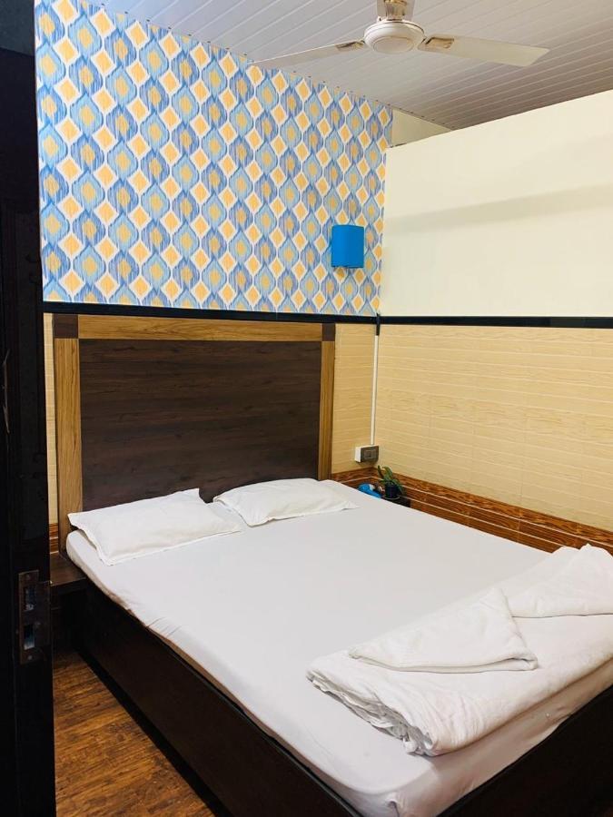 Traveller'S Inn Hotel - Fort Βομβάη Εξωτερικό φωτογραφία